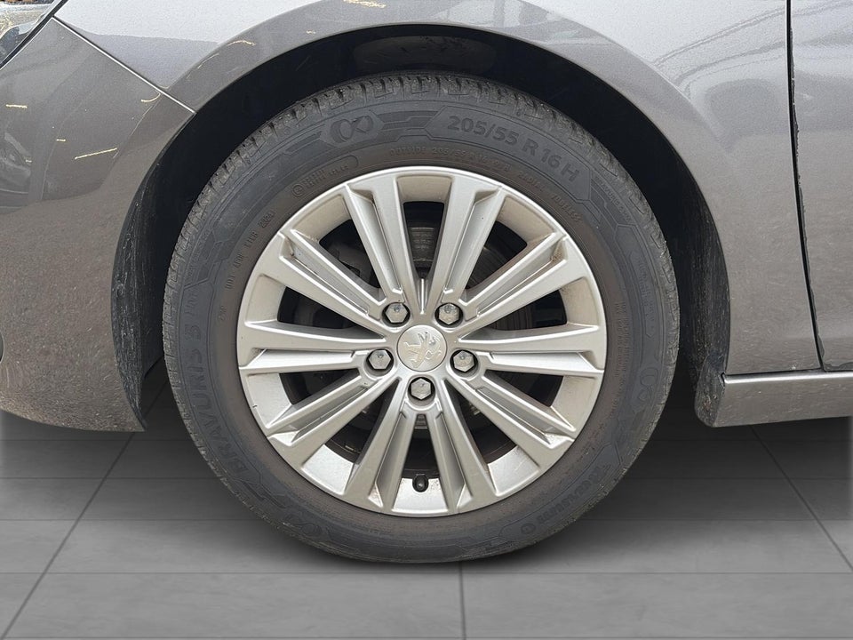 Peugeot 308 1,2 e-THP 130 Allure Sky SW 5d