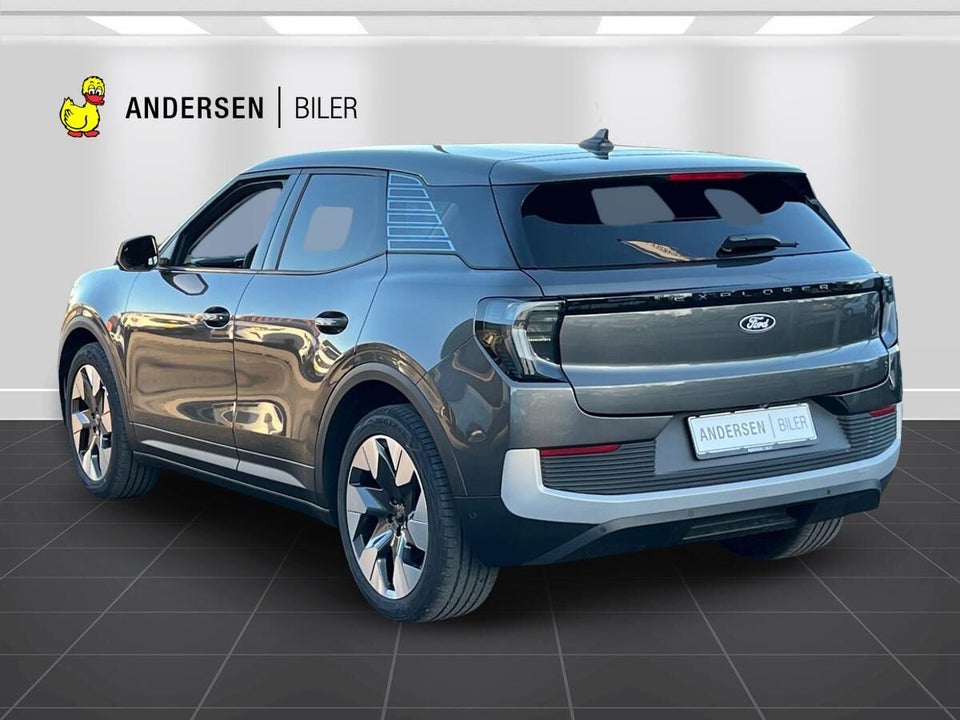 Ford Explorer 82 Premium Extended Range 5d