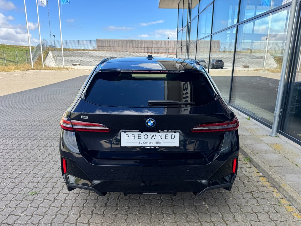 BMW i5 eDrive40 Touring Fully Charged 5d