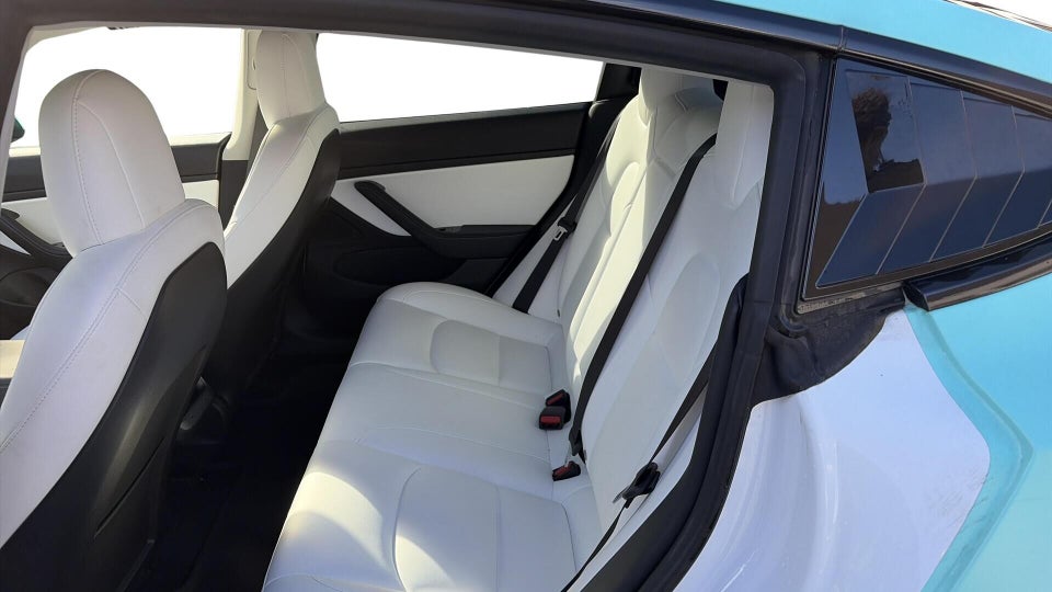 Tesla Model 3 Standard Range+ RWD 4d