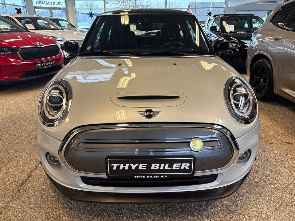 MINI Cooper SE Experience 3d