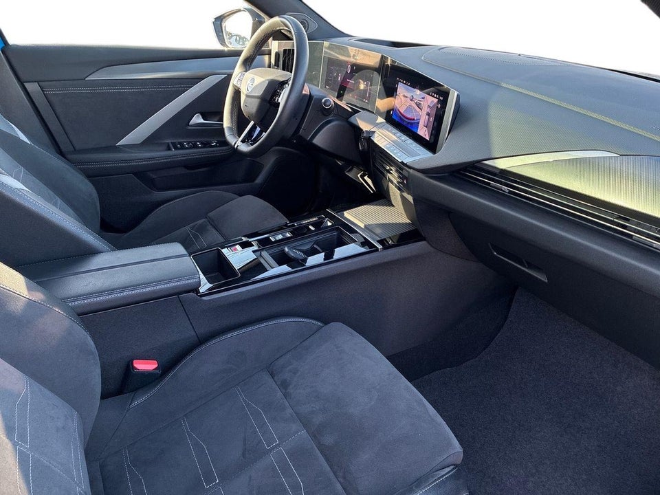 Opel Astra-e 54 Ultimate 5d