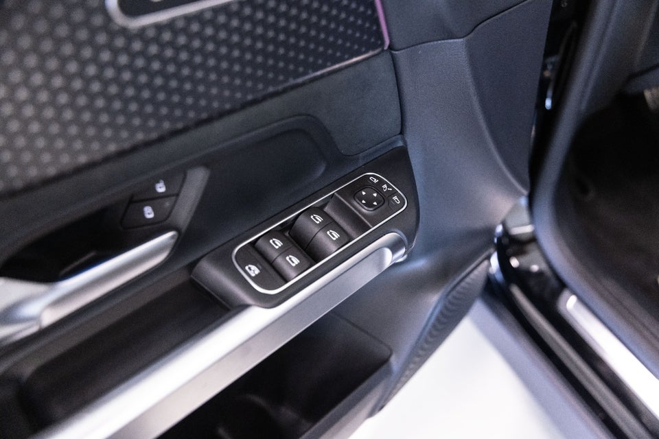 Mercedes EQB250+ AMG Advance 5d