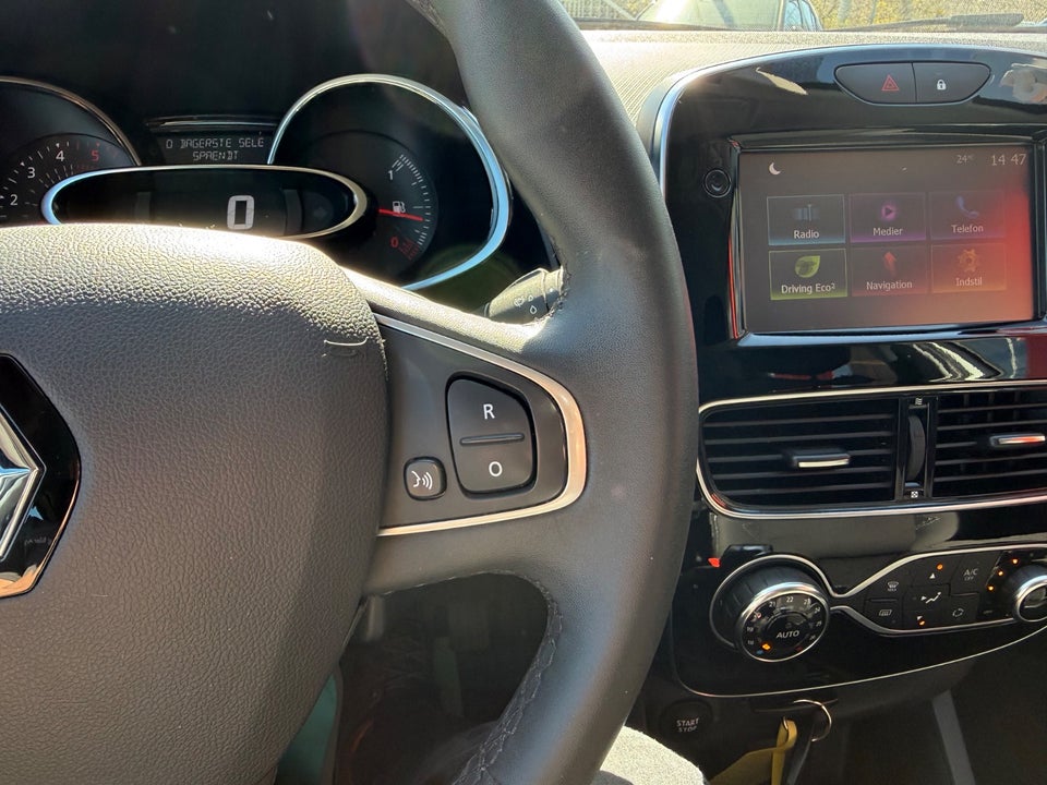 Renault Clio IV 1,5 dCi 90 Limited Sport Tourer 5d