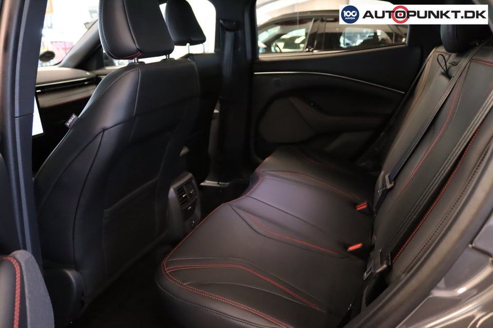 Ford Mustang Mach-E 91 Premium Extended Range AWD 5d