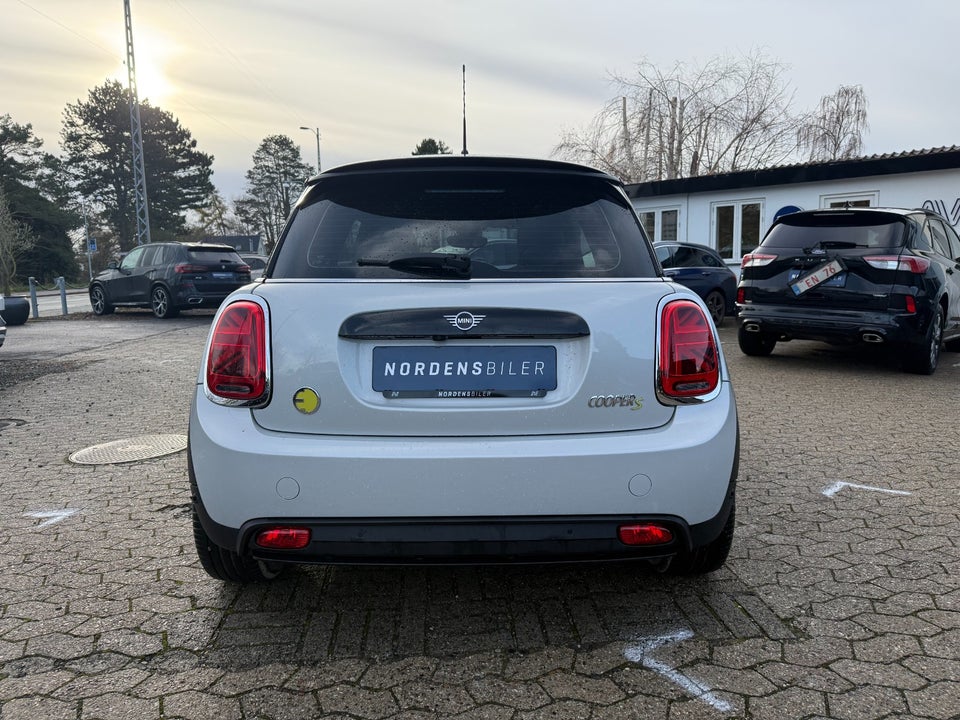 MINI Cooper SE Yours Trim 3d