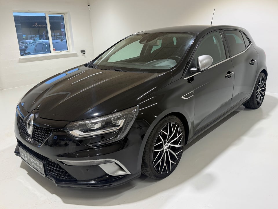 Renault Megane IV 1,6 TCe 205 GT EDC 5d