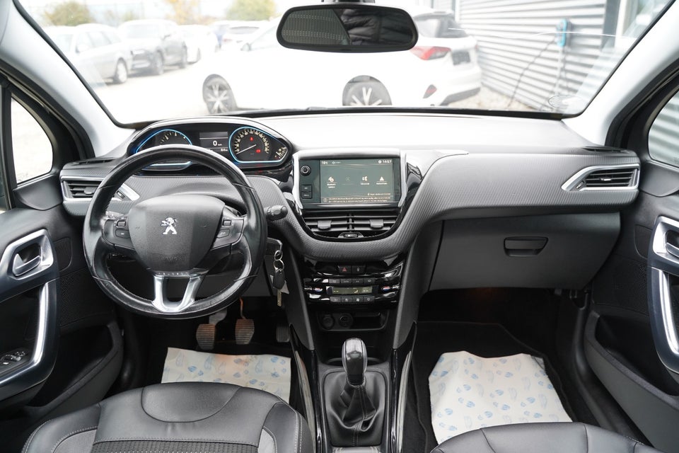 Peugeot 2008 1,6 BlueHDi 100 Allure Sky 5d