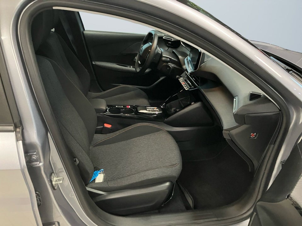 Peugeot e-208 50 Style 5d