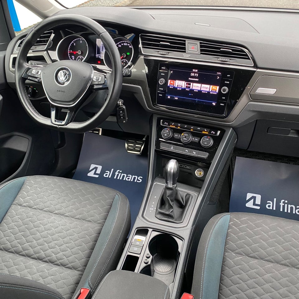 VW Touran 1,6 TDi 115 IQ.Drive DSG 7prs 5d
