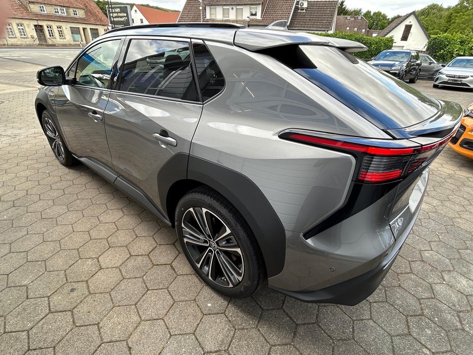 Toyota bZ4X Executive Premium 5d
