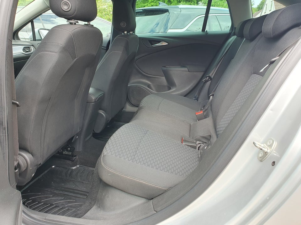 Opel Astra 1,0 T 105 Enjoy Sports Tourer 5d
