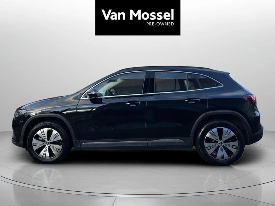 Mercedes EQA300 Progressive 4Matic 5d