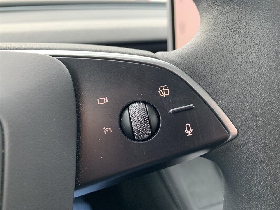 Tesla Model 3 RWD 4d