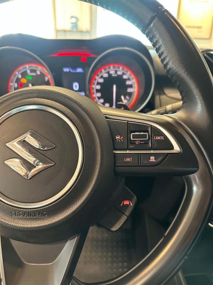 Suzuki Swift 1,2 mHybrid Exclusive CVT 5d