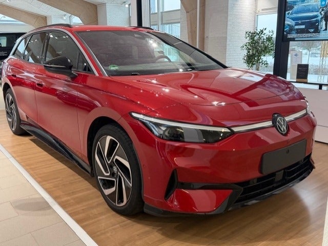 VW ID.7 77 Style+ Tourer 5d