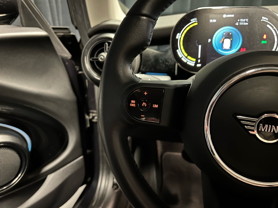 MINI Cooper SE Camden Edition 3d