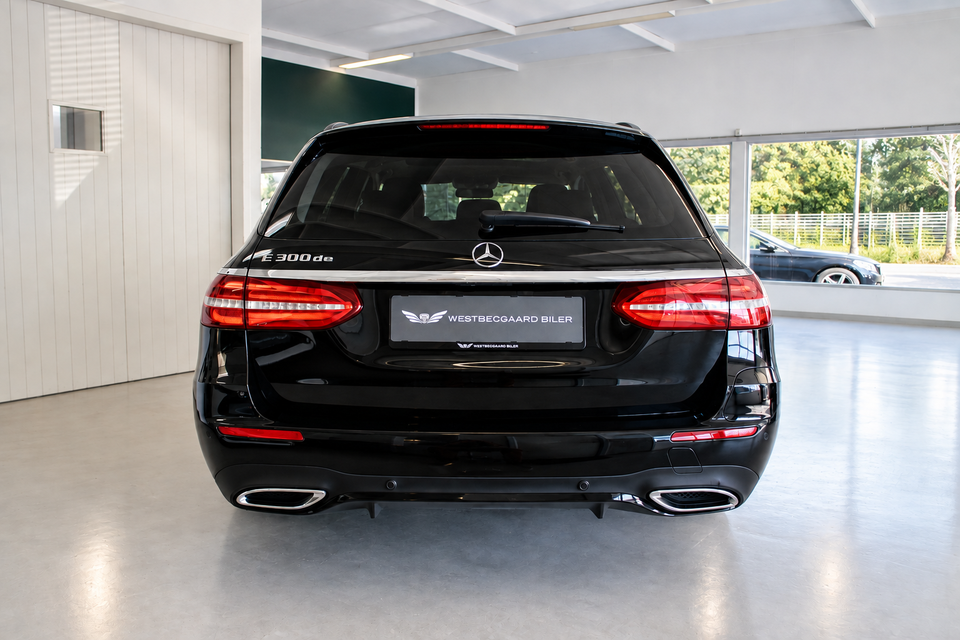 Mercedes E300 de 2,0 AMG Line stc. aut. 5d