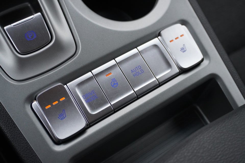 Hyundai Kona 64 EV Essential 5d