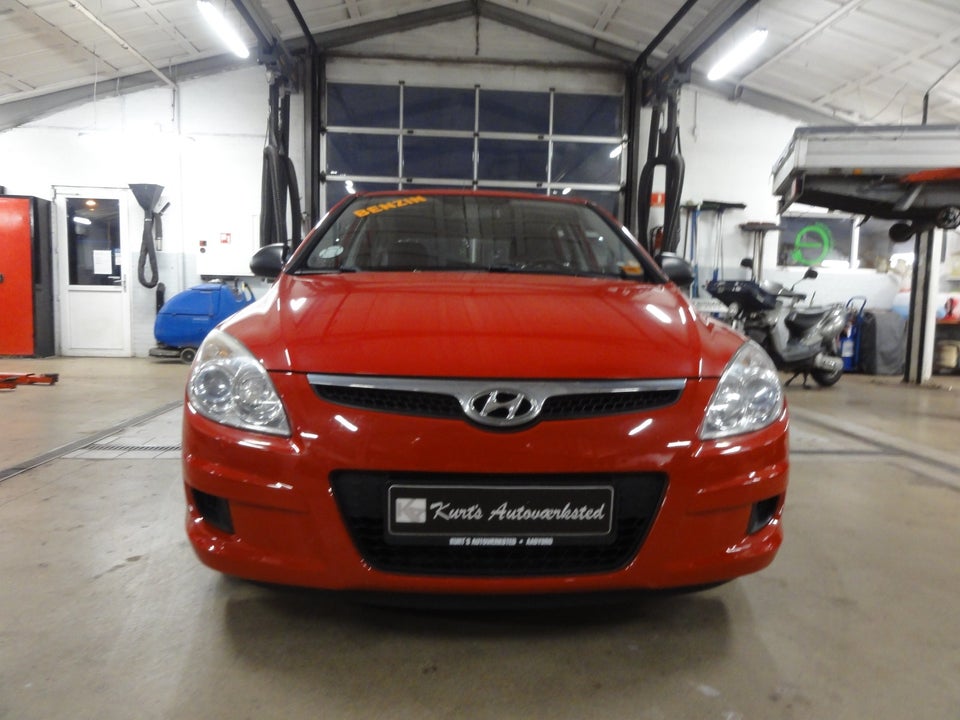 Hyundai i30 1,4 CVVT 109 Comfort 5d