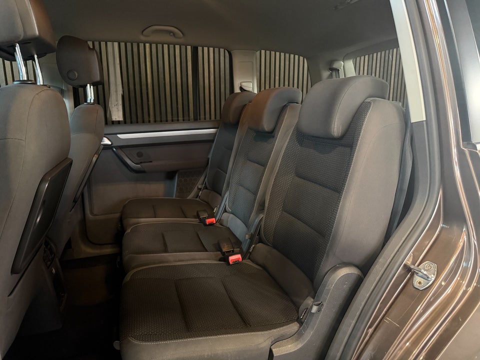 VW Touran 1,6 TDi 105 Comfortline DSG BMT 7prs 5d