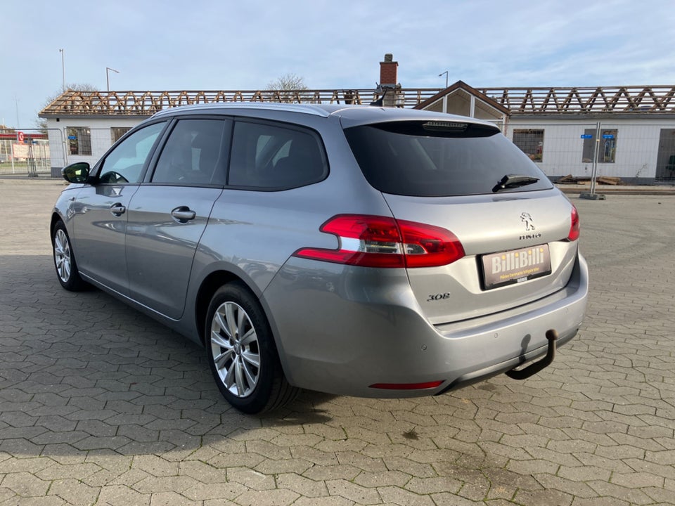 Peugeot 308 1,6 BlueHDi 120 Style Sky SW 5d