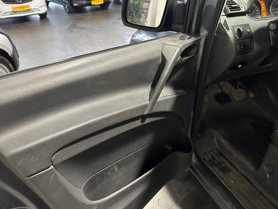 Mercedes Vito 122 3,0 CDi Standard aut. L 4d