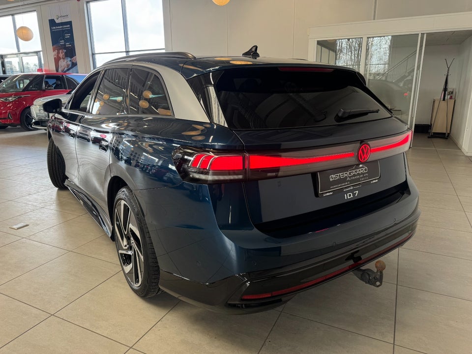 VW ID.7 77 Style+ Tourer 5d