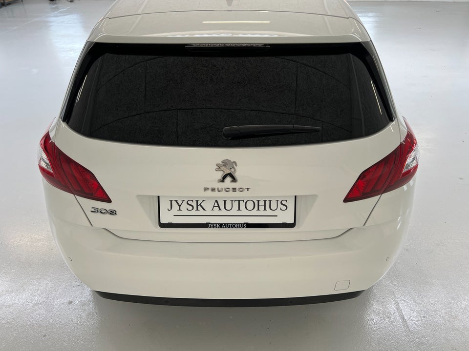 Peugeot 308 1,6 BlueHDi 120 Style 5d