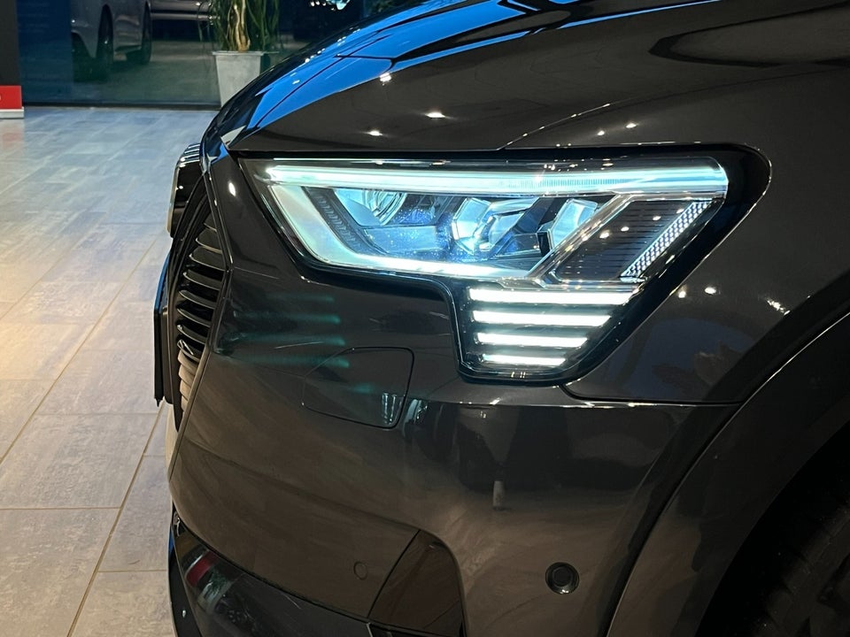 Audi e-tron 55 Advanced quattro 5d