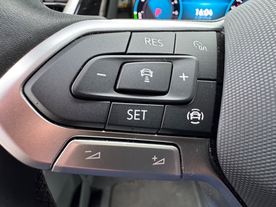 VW Multivan 1,4 eHybrid Life DSG kort