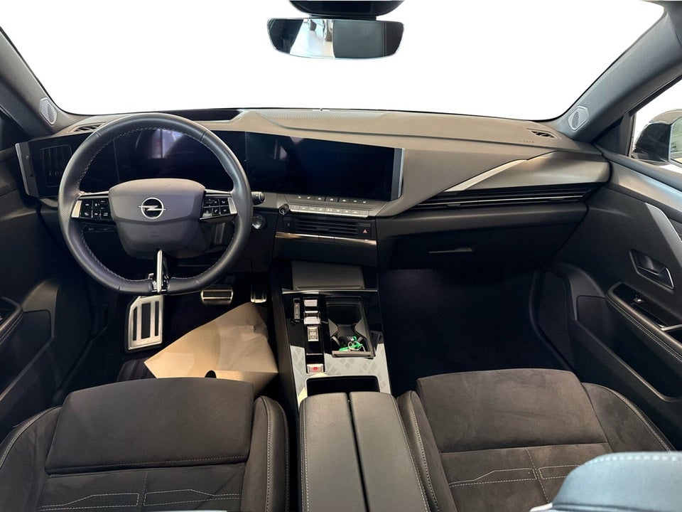 Opel Astra-e 54 GS 5d