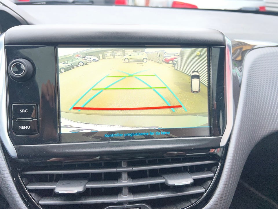 Peugeot 208 1,5 BlueHDi 100 Prestige Sky 5d