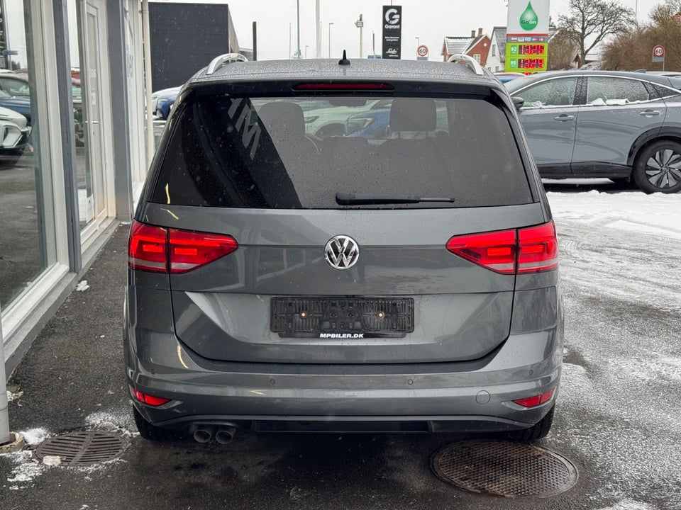 VW Touran 2,0 TDi 150 Comfortline DSG 7prs 5d