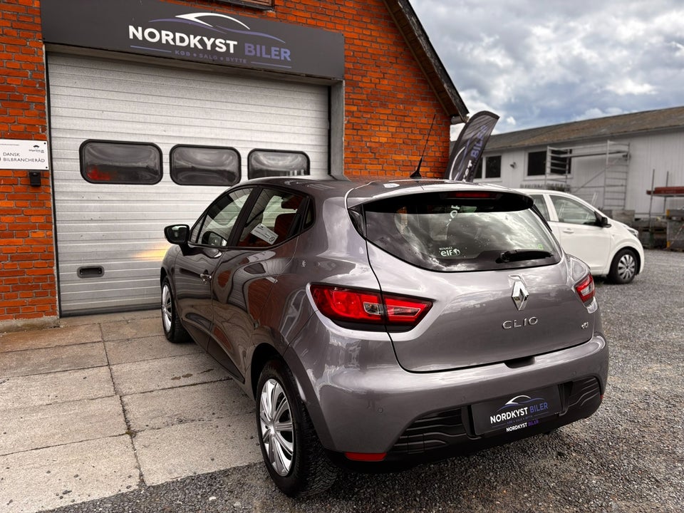Renault Clio IV 1,5 dCi 75 Expression 5d