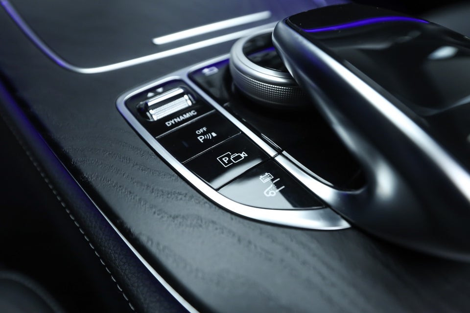 Mercedes E300 e 2,0 AMG Line aut. 4d