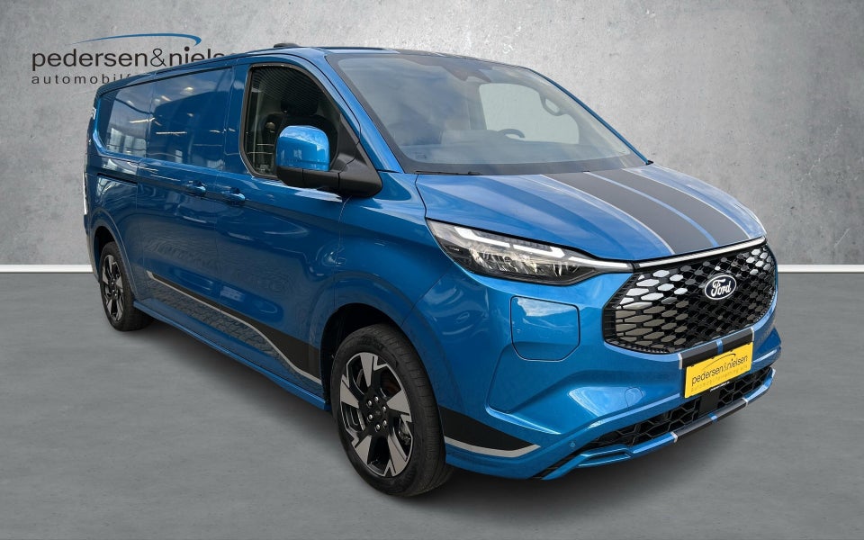 Ford E-Transit Custom 340L 64 Sport
