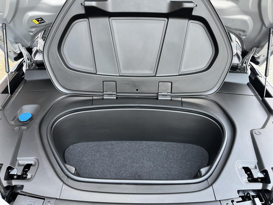 Volvo EX40 Extended Range Plus 5d