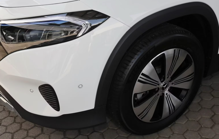 Mercedes EQB250+ Progressive Advance Plus 5d