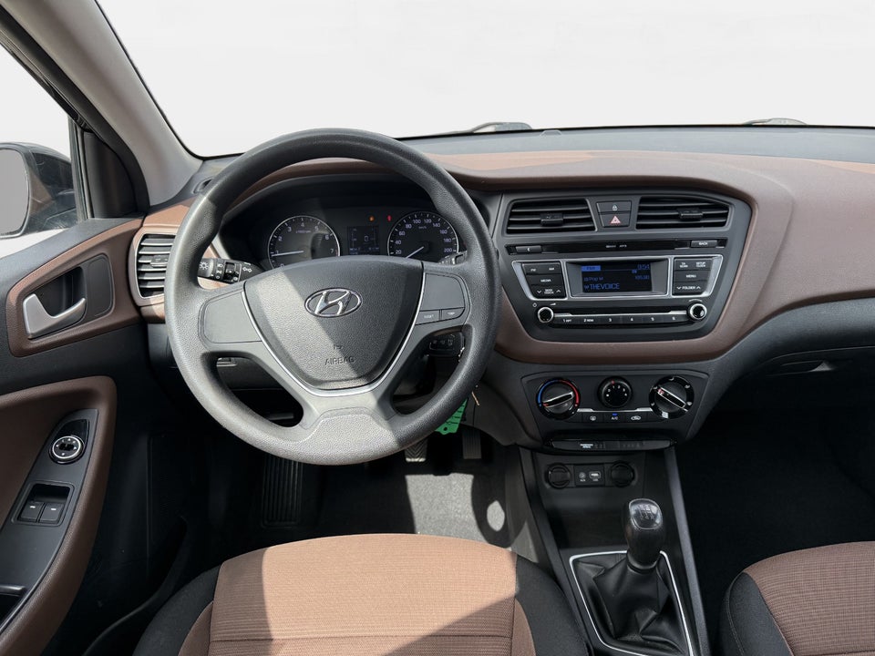 Hyundai i20 1,25 Life 5d