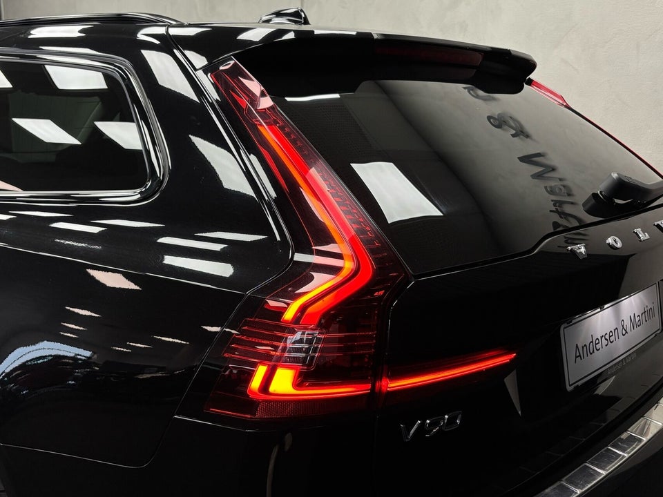 Volvo V90 2,0 T6 ReCharge Plus Dark aut. AWD 5d