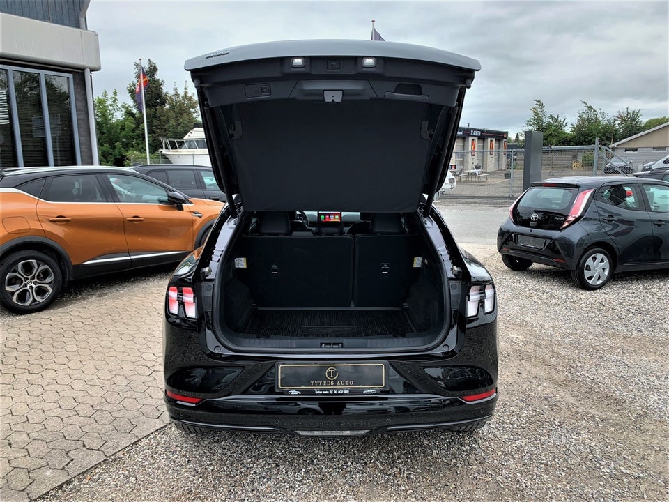 Ford Mustang Mach-E 98 Premium Extended Range AWD 5d