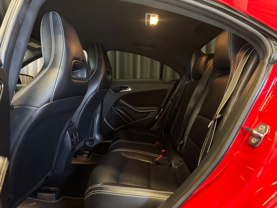 Mercedes CLA200 1,6 AMG Line Coupé 4d