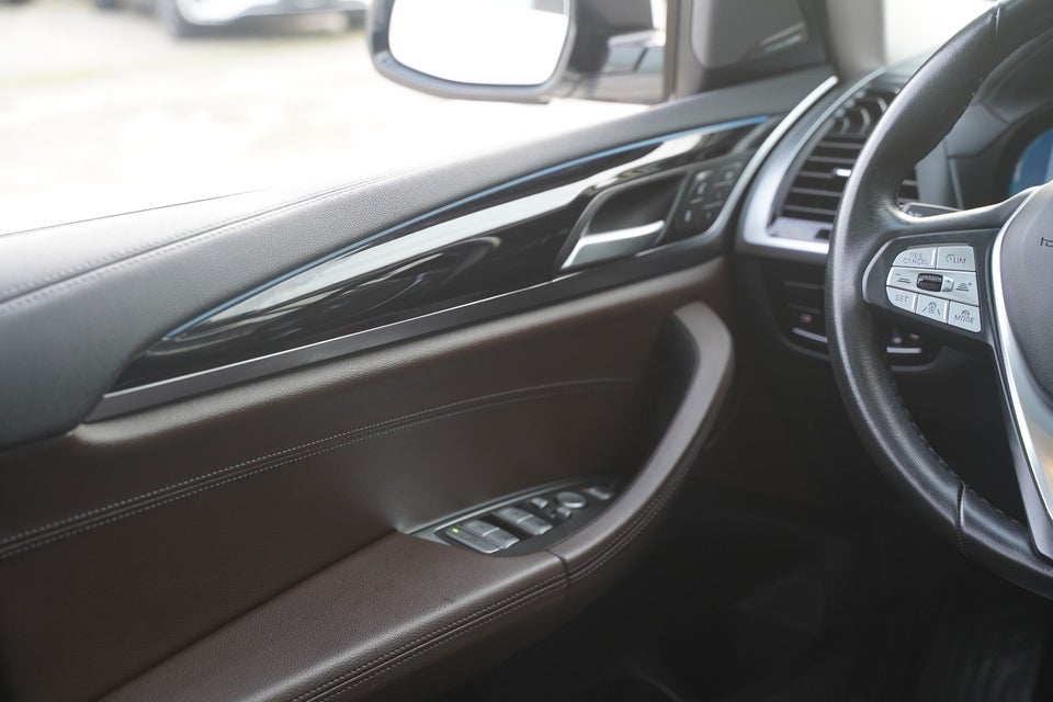 BMW iX3 Charged Impressive 5d