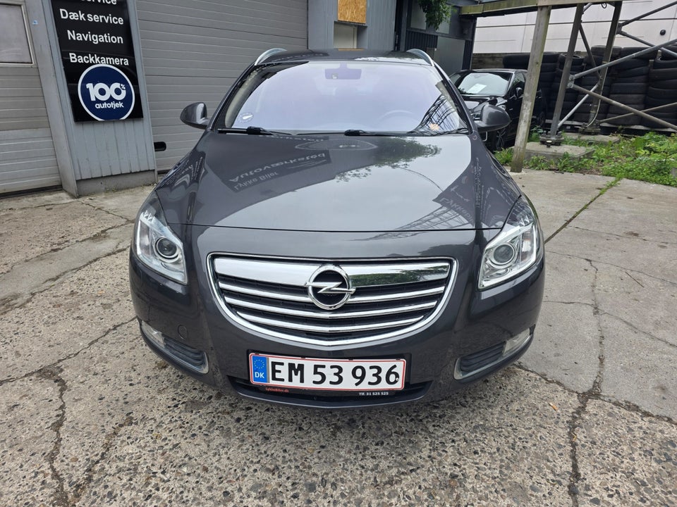 Opel Insignia 1,8 Cosmo Sports Tourer 5d