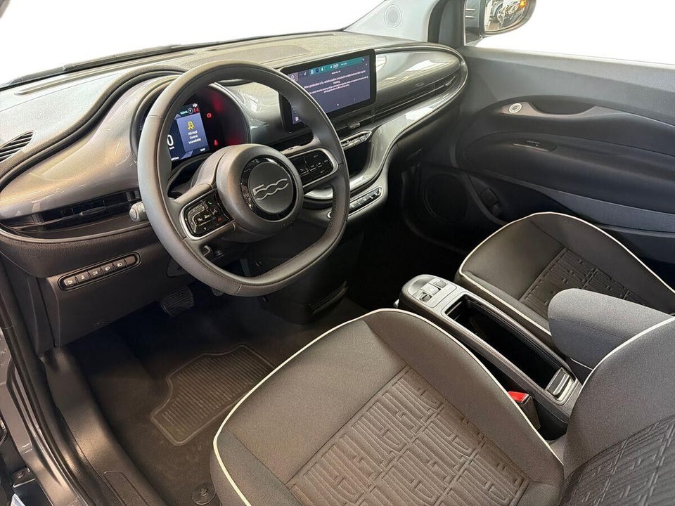 Fiat 500e 42 Icon 3d