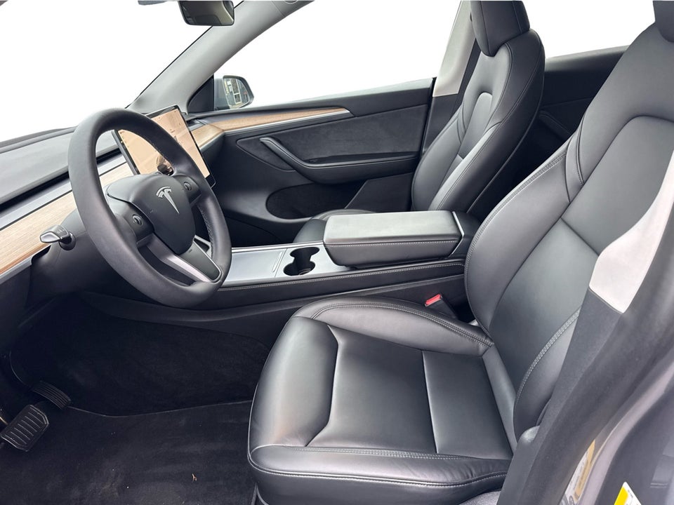 Tesla Model Y RWD 5d