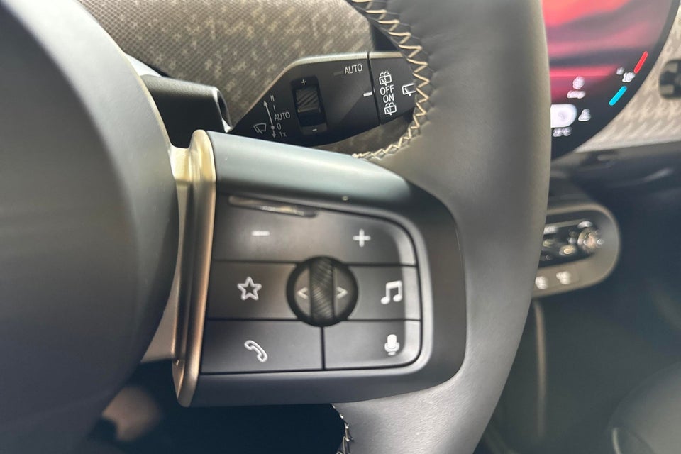 MINI Cooper SE Favoured Trim XL 3d