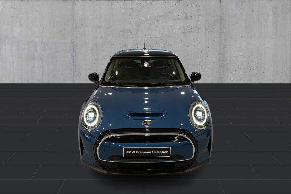 MINI Cooper SE Essential 3d