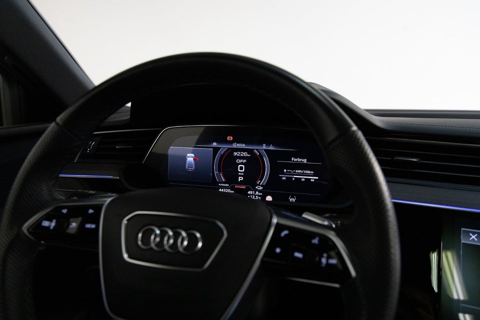 Audi e-tron S Sportback quattro 5d